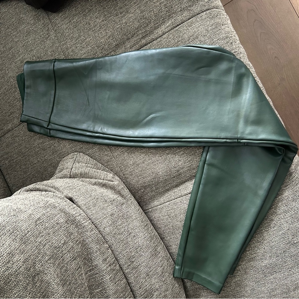 Elegant Green Women's Pants